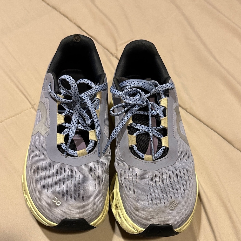 ON Monster Cloudtec Running Shoes - Picture 2 of 7
